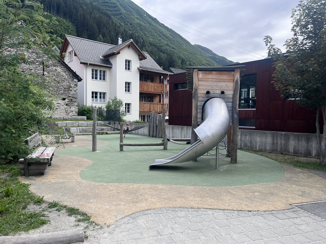 Spielplatz Dorfschulhaus